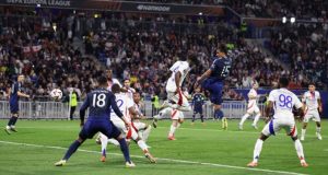 Europa League: Com gol no último lance, Lyon empata com United na ida das quartas de final