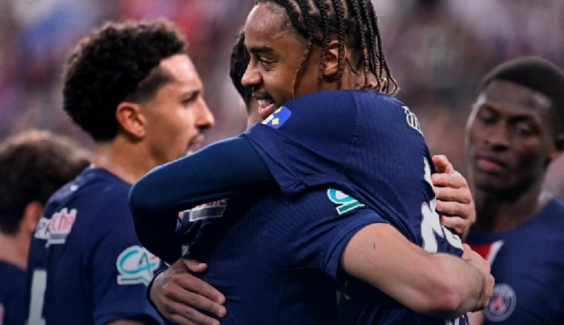 PSG supera Reims e é campeão da Copa da França nesta temporada